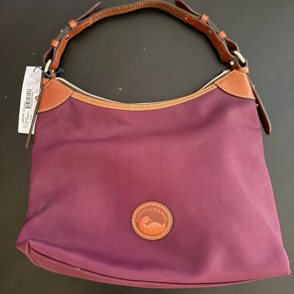 Dooney & Bourke Large Erica Women's Bag NWT - Picture 3 of 6